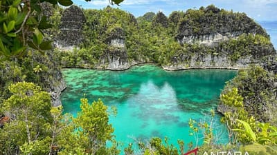 Menanjaki pesona Telaga Bintang, Raja Ampat