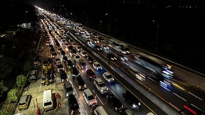 33 Persen Kendaraan Belum Mudik dari Jabotabek, Begini Penerangan Jasa Marga