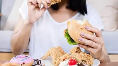 Junk Food Jadi Makanan Pilihan Wanita yang digunakan mana Kesepian, Dipicu Depresi?