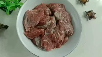 Cara Masak Daging Kurban Agar Empuk juga Hemat Gas, Hal ini 5 Tipsnya