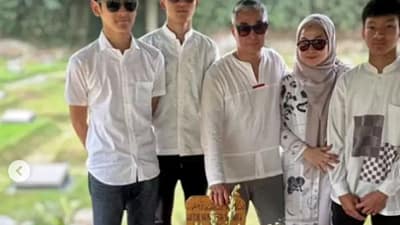 Irgi Achmad Fahrezi Berduka, sang Ibunda Meninggal Global