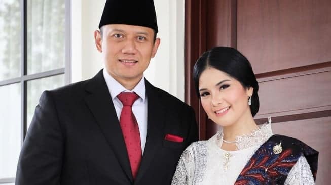 Tak Kalah dari Selvi Ananda, Koleksi Tas Mewah Annisa Pohan Juga Bikin Ketar-ketir