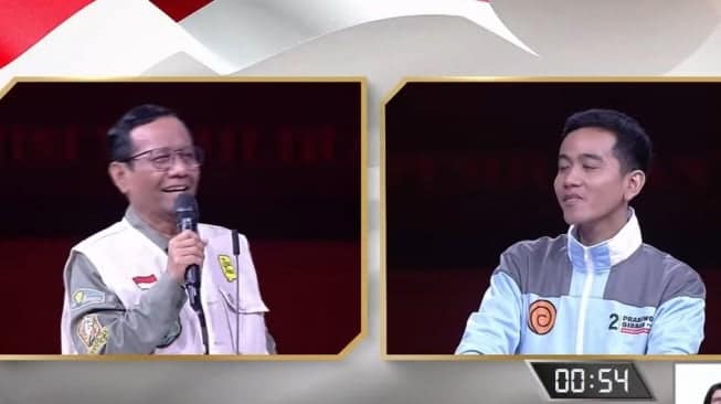 Anies hingga Ganjar Pakai iPhone Pro, Cuma Gibran kemudian Mahfud yang yang dimaksud Gunakan HP Android