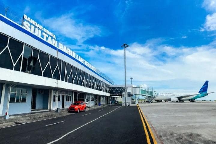 Pesawat Lion Group Kembali Beroperasi untuk Rute Ternate, Pastikan Kondisi Aman Pasca Erupsi Gunung Ruang